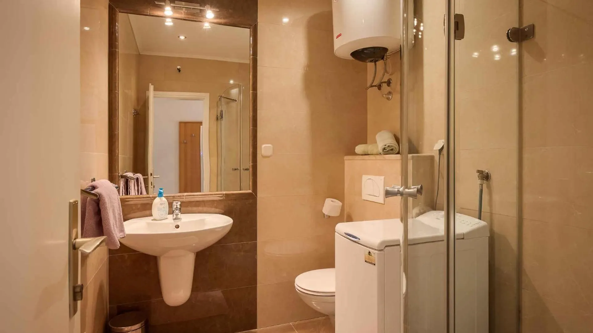 Apartments In Porec - Istrien 50056 0*,