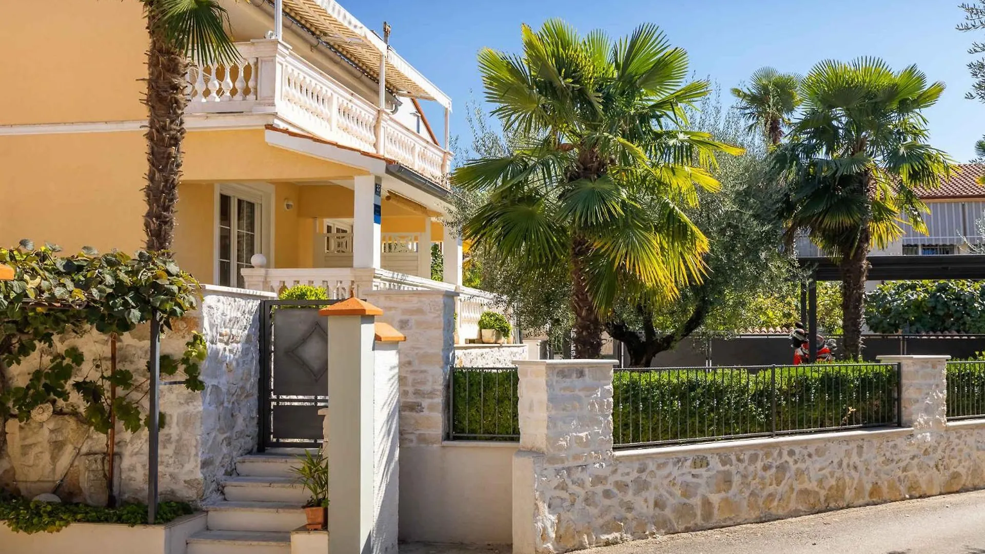 Apartments In Porec - Istrien 50056 0*,